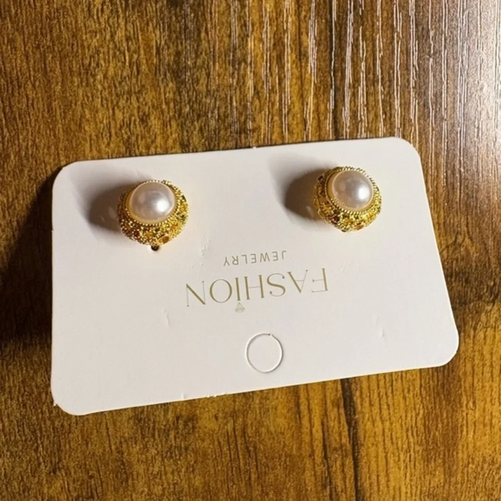 Vintage Gold Dome Faux‎ Pearl Stud Earrings Inspired by Old-World Royal Jewelry